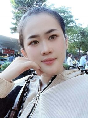 Wife from Chinese Lan Chen from Shanghai age 22