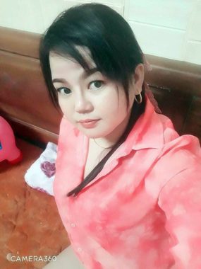 Wife from Chinese Rong Li from Chengdu age 24