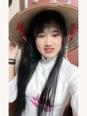 Wife from Chinese Xiaohui Wang from Beijing age 21